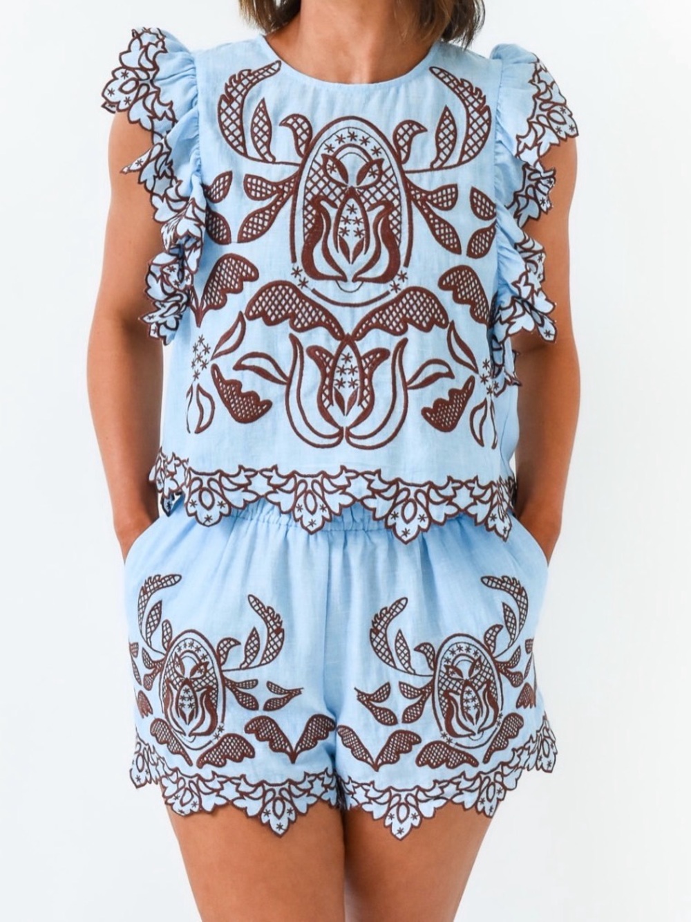 L🩵VE! NWT Chambray Chocolate Embroidered Spring Short Sets Tuckernuck Sz S L